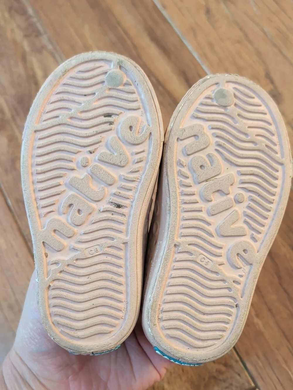 Native Kids Jefferson Slip-On Shoe in Light Pink